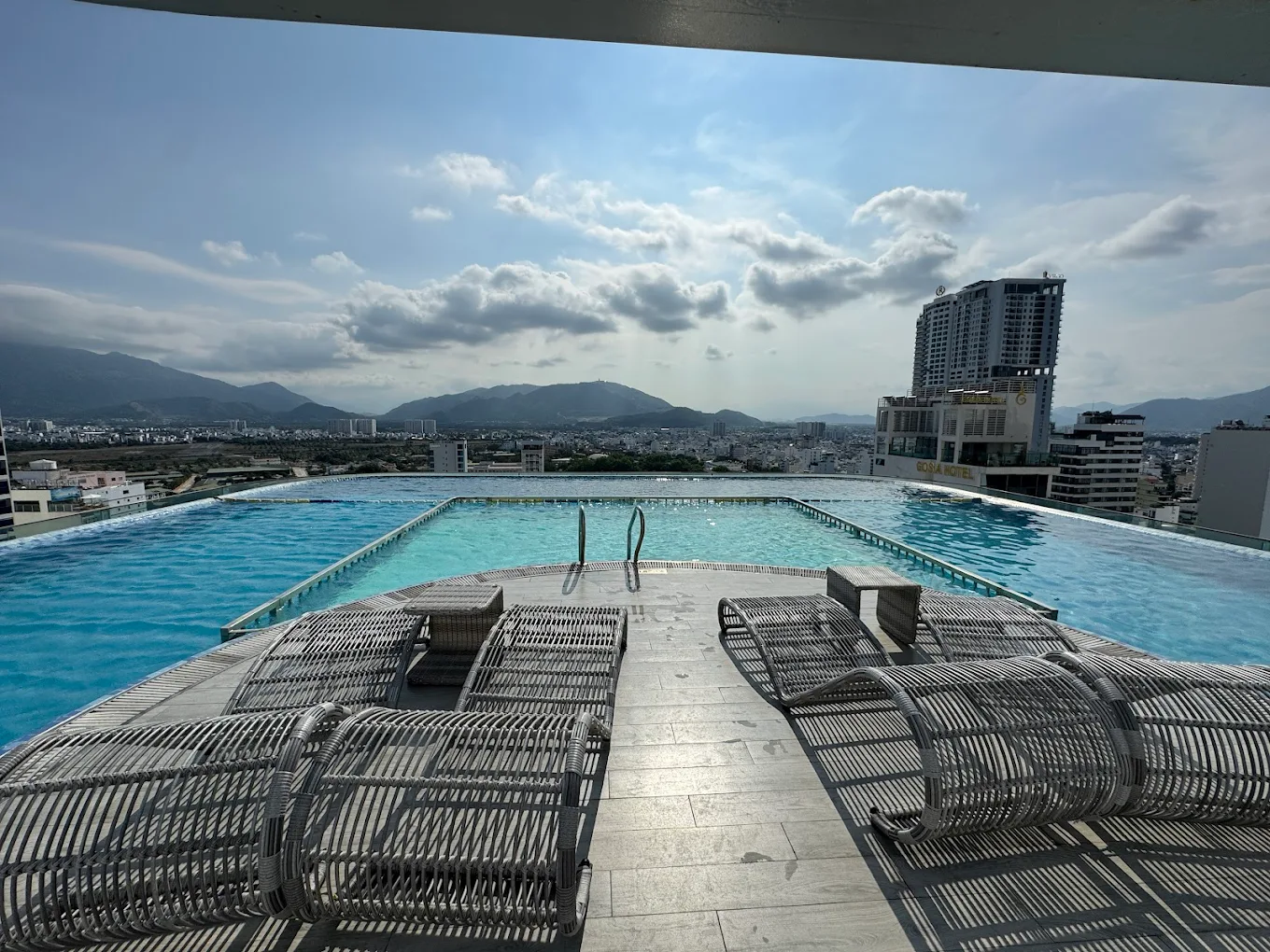 Нячанг онлайн